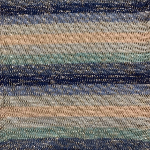 Beautiful knitted mini skirt - Picture 7 of 7